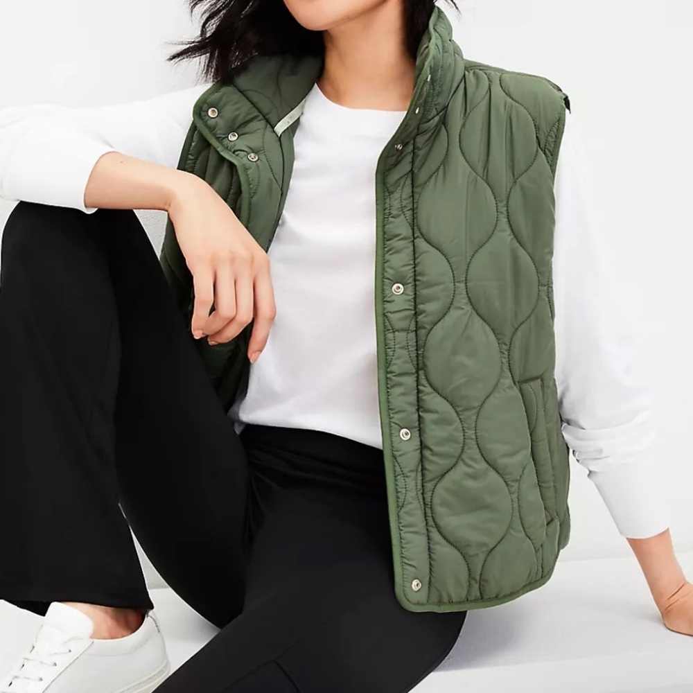 Lou & Grey Army Green Quilted Puffer Vest Size XXL NWT
